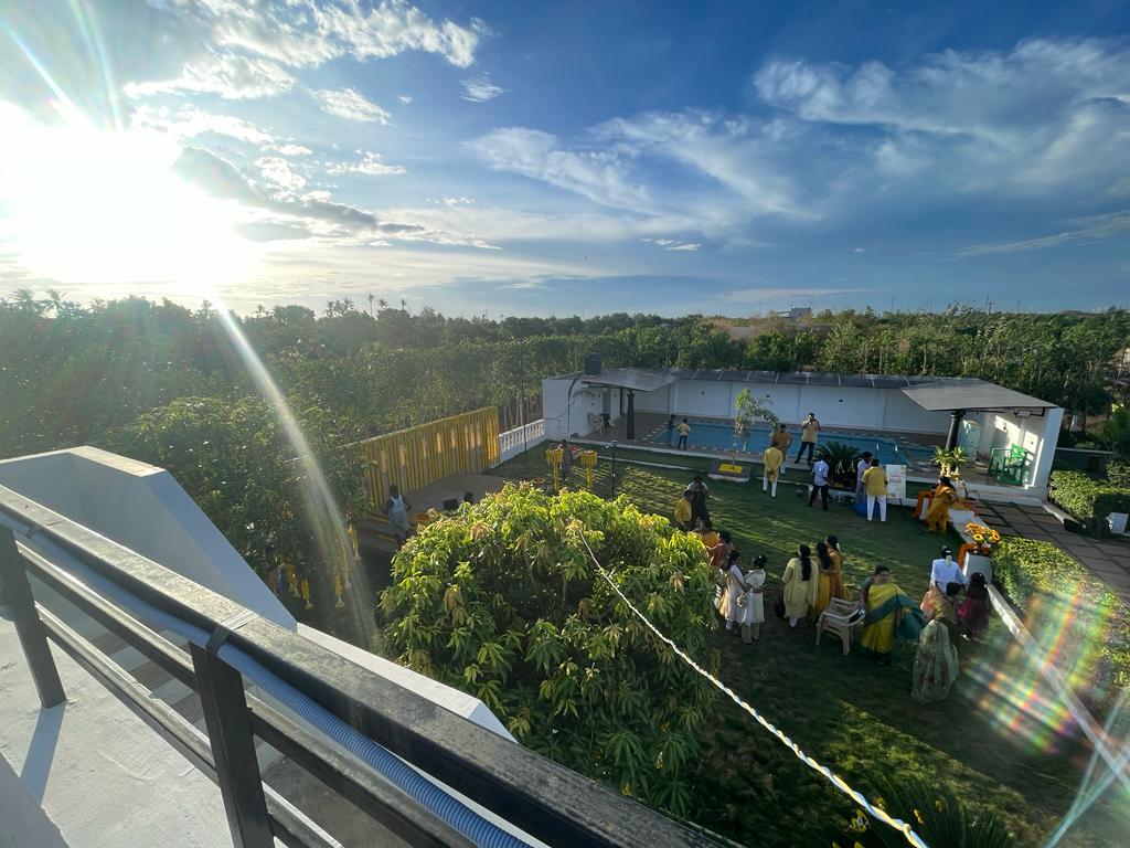 Well-organized events in a calm and natural setting