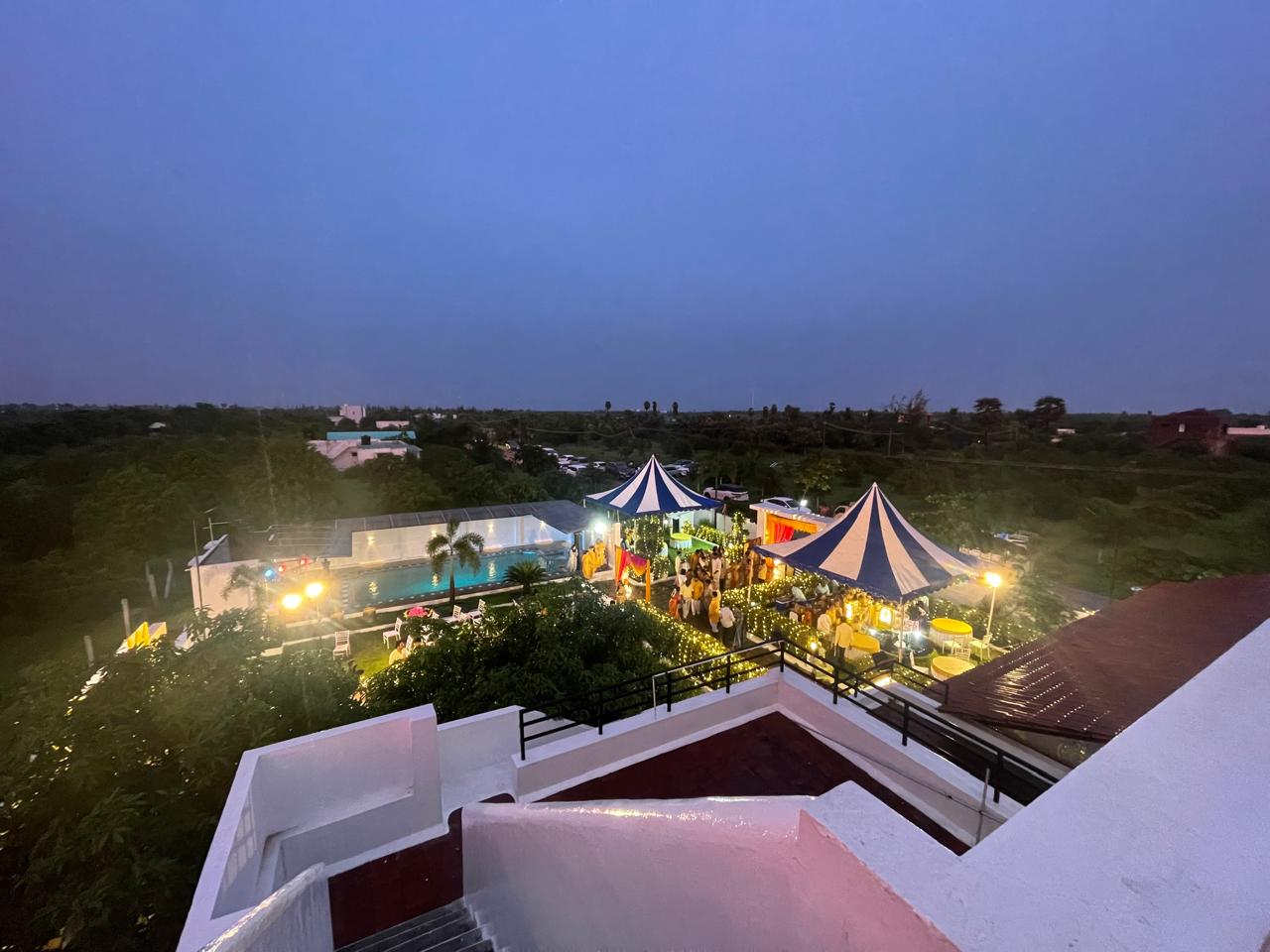 Events that blend tradition with a natural setting